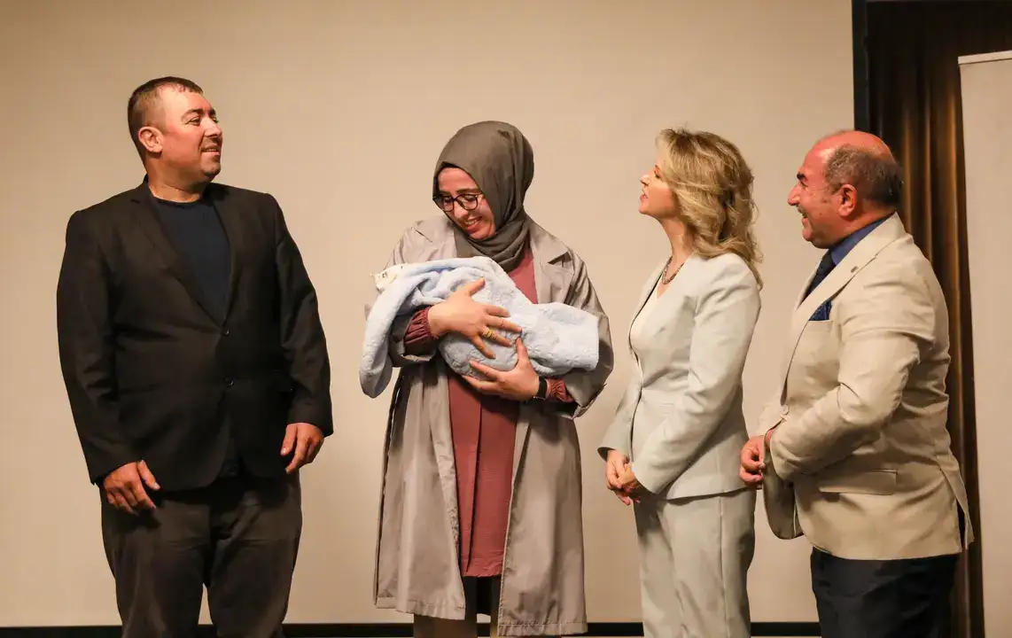 Antalya'da 351 Çocuk Koruyucu Ailelerine Kavuştu 2